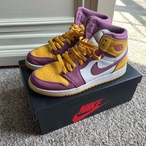 Nike air Jordan 1 retro high OG GS yellow, purple and white